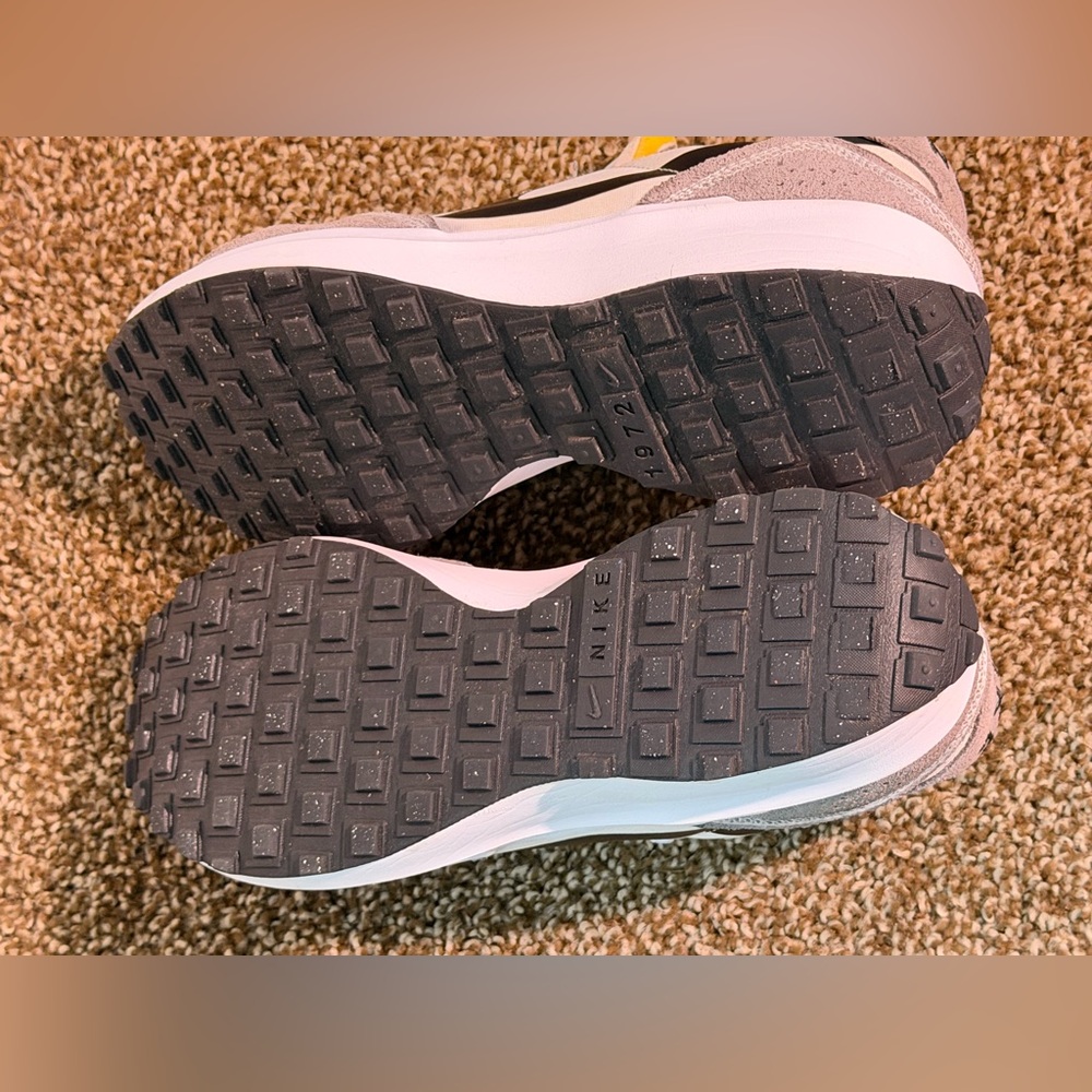 Nike Waffle Debut Men's Sneakers US 8 (UK 7 EUR 41) FJ4195-003 Grey Beige Black - Picture 5 of 6